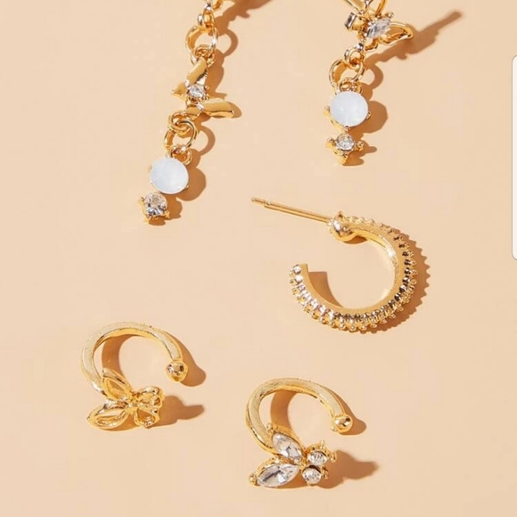 *Lourdes* 5 PC. Butterfly Earrings - Picture 5 of 5